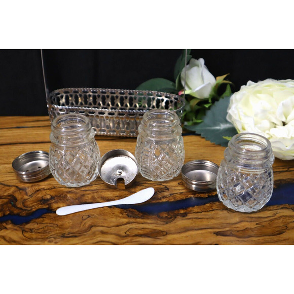 Vintage Arnart 5th Avenue Glass 3 Jar Condiment Salt & Pepper Set & Metal Stand - Picture 3 of 6